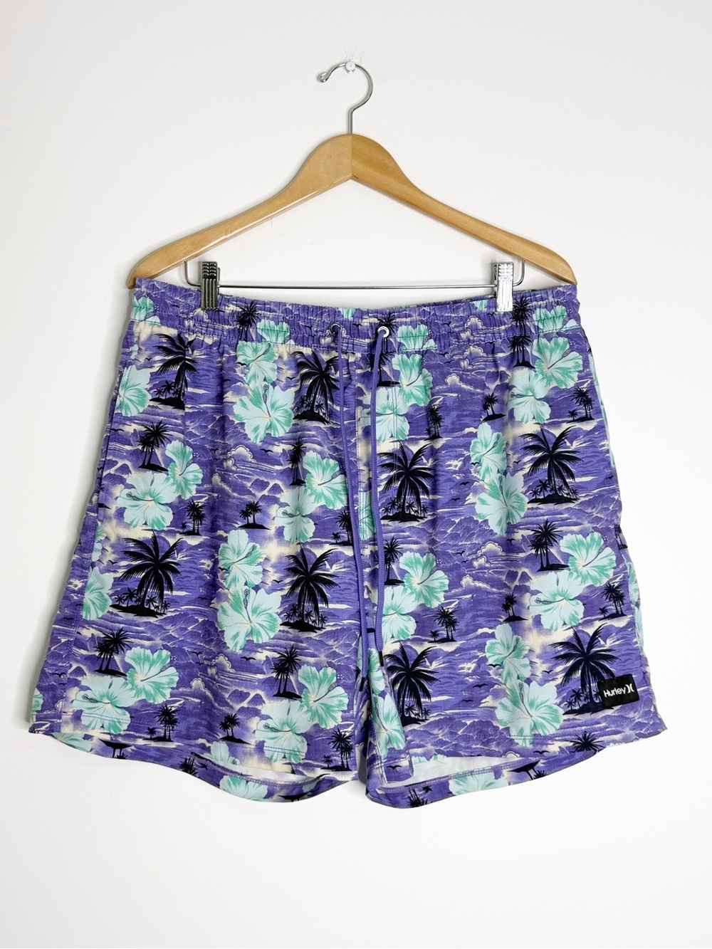 Hurley Tropical Hibiscus Swim Trunks XXL Purple Floral Beach Shorts